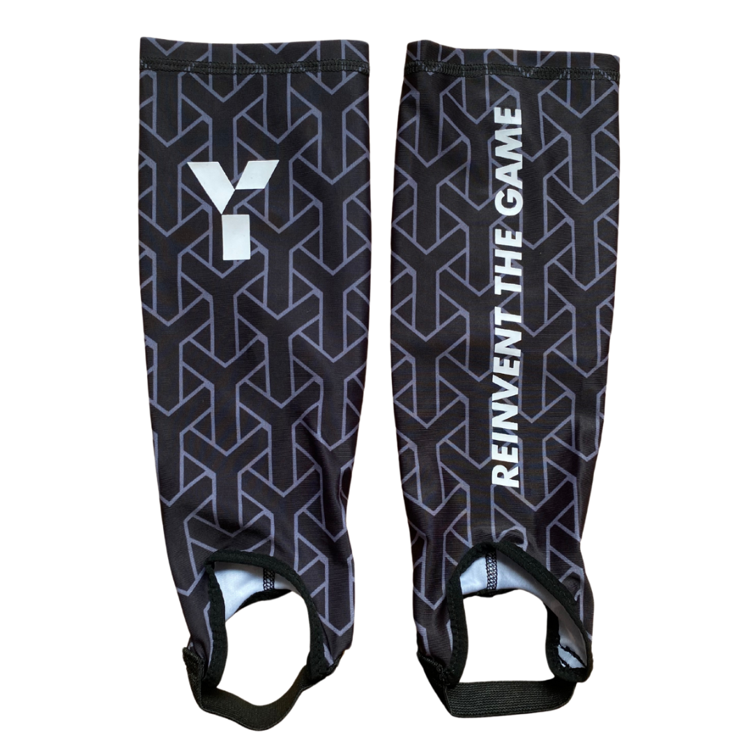 Young Ones | Young Ones Shin Liner - Black | Shin Liner - Black - Small/Medium | Total Hockey