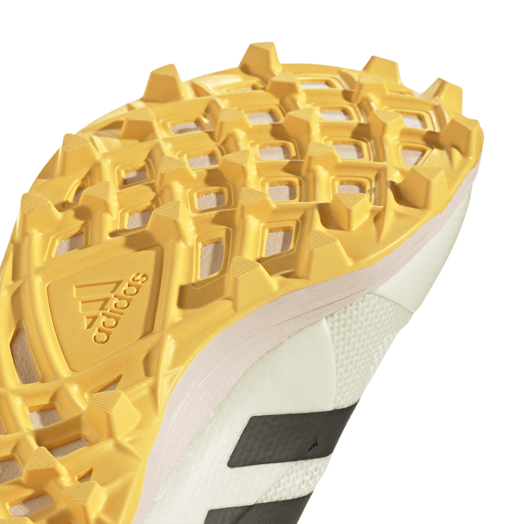 Adidas Hockey | Adidas Hockey Favela Zone 2.1 Ivory (2024) | Favela Zone 2.1 Ivory (2024) - EUR 36 | UK 3.5 | Total Hockey