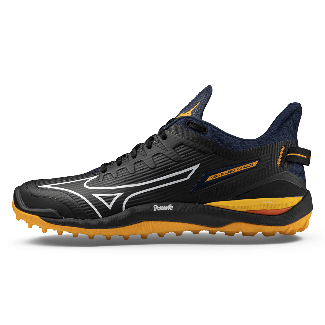 Mizuno | Mizuno Wave Leopards Black (2024) | Wave Leopards Black (2024) - EUR 36.5 | UK 4 | Total Hockey